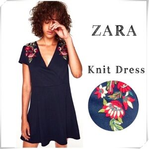 ZARA Knit Floral Embroidered Knit Warped Min Dress in Navy Blue Size M New